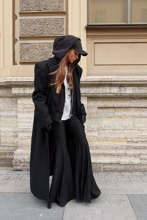 Фото пальто polyhedron "feel it", only deep black color в интернет-магазине POLYHEDRON