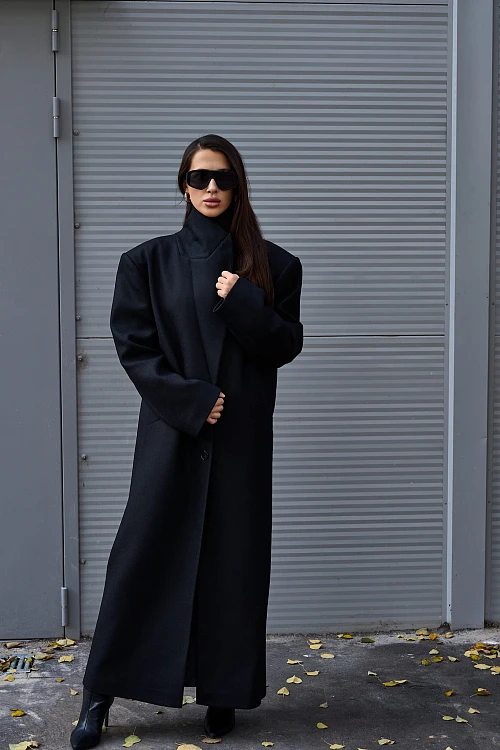 Фото пальто polyhedron "feel it", only deep black color в интернет-магазине POLYHEDRON