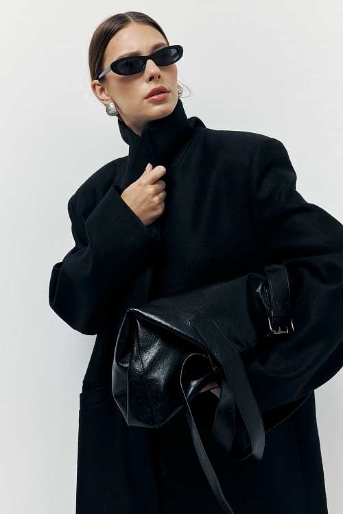 Фото пальто polyhedron "feel it", only deep black color в интернет-магазине POLYHEDRON