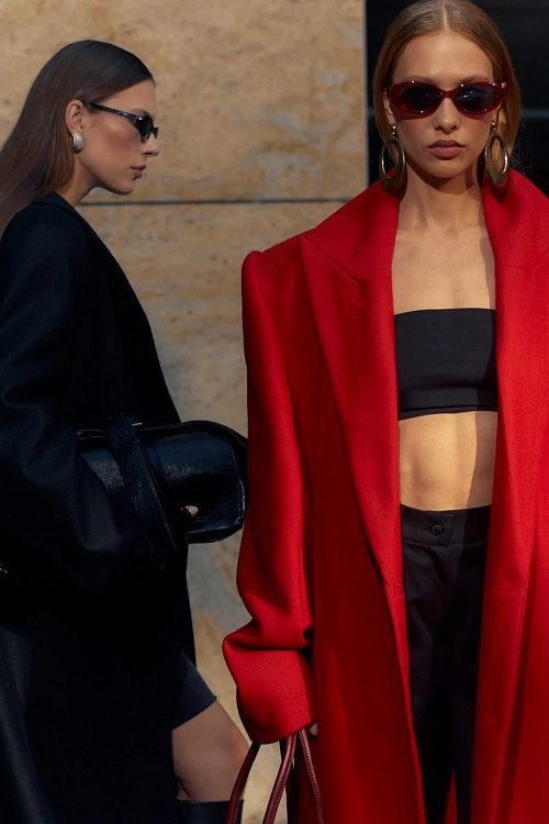 Фото пальто polyhedron "feel it", red horizon color в интернет-магазине POLYHEDRON