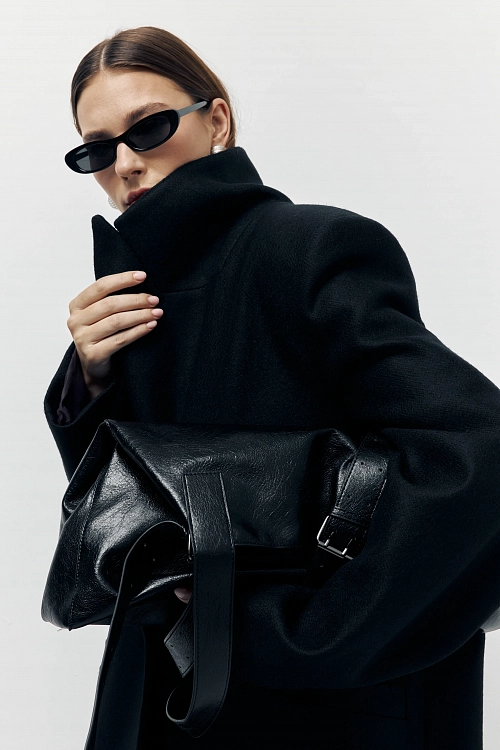 Фото пальто polyhedron "feel it", only deep black color в интернет-магазине POLYHEDRON