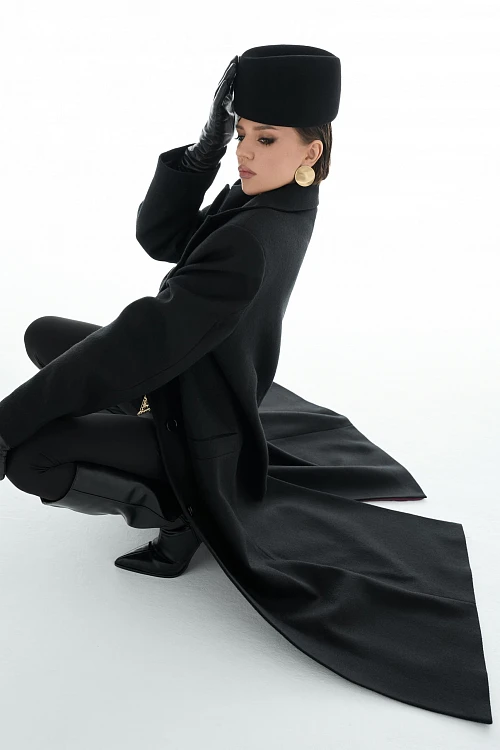 Фото пальто polyhedron "feel it", only deep black color в интернет-магазине POLYHEDRON