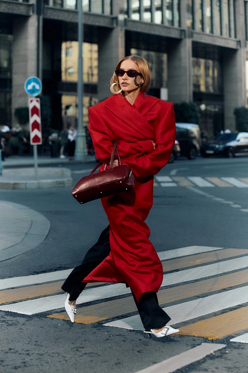 Фото пальто polyhedron "feel it", red horizon color в интернет-магазине POLYHEDRON