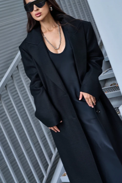 Фото пальто polyhedron "feel it", only deep black color в интернет-магазине POLYHEDRON