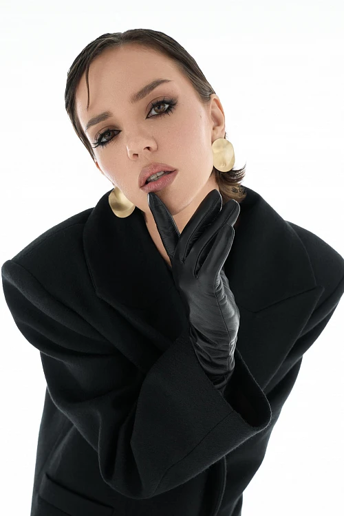 Фото пальто polyhedron "feel it", only deep black color в интернет-магазине POLYHEDRON